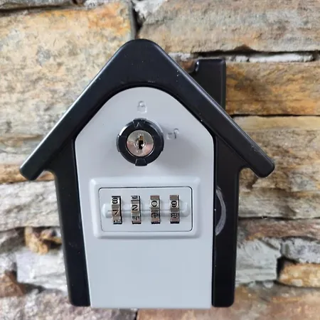 Belvedere Di Levo 公寓 *